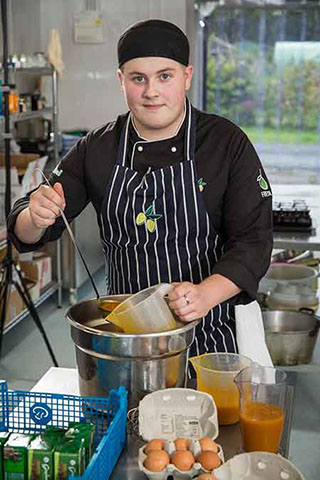 Kieran Kerr, Modern Apprentice