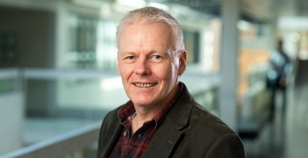 A photograph of Professor Steve Murdoch